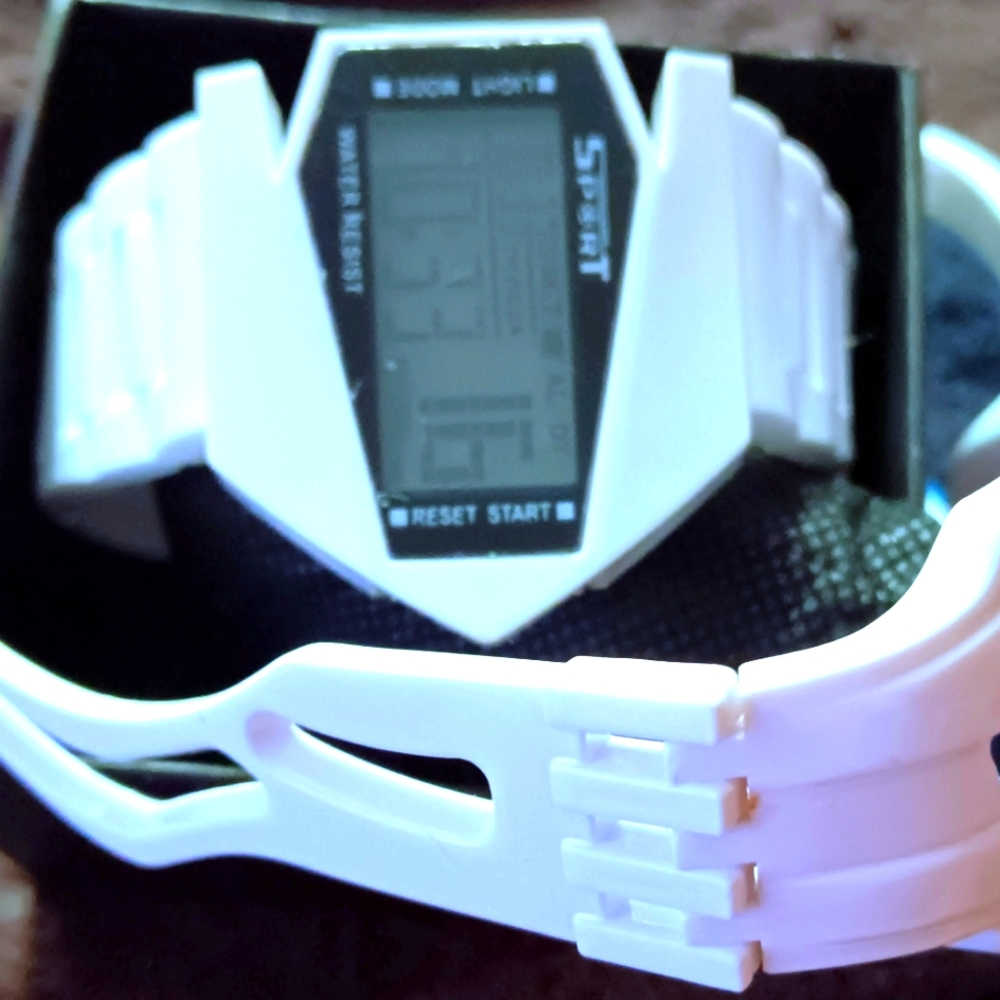 Watch and Shades light blue